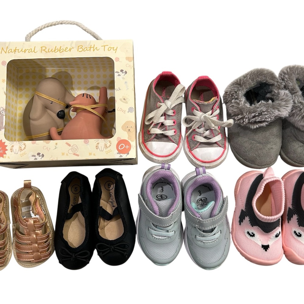 Lot of Shoes 3-6 Month Range Girls Shoes and Bath‎ Toy
